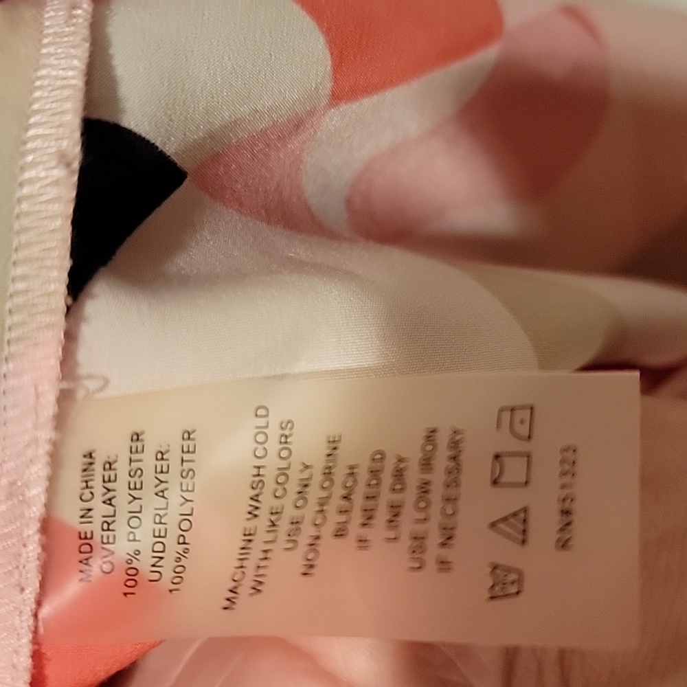 Vince Camuto geometric patterned dress - Picture 5 of 5